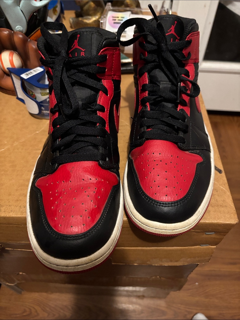 Jordan Retro High Top Sneakers - Black/Red